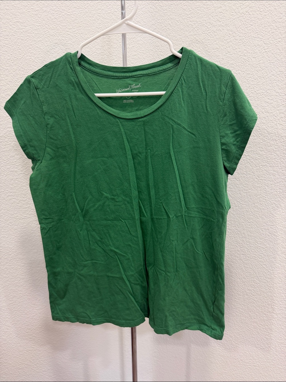 Universal Thread Green Short Sleeve Crew Neck Tee
